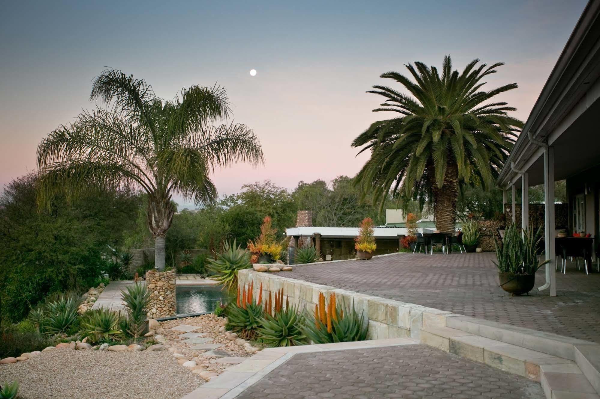 Aloe Manor Hotel Oudtshoorn Bagian luar foto