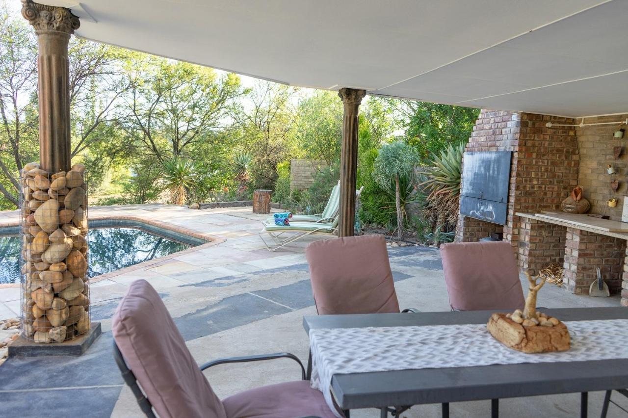 Aloe Manor Hotel Oudtshoorn Bagian luar foto