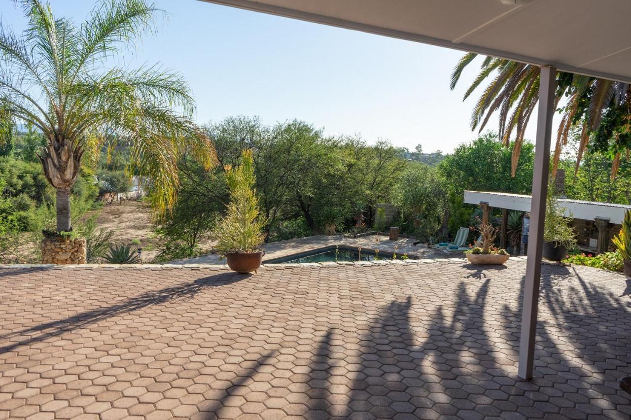 Aloe Manor Hotel Oudtshoorn Bagian luar foto