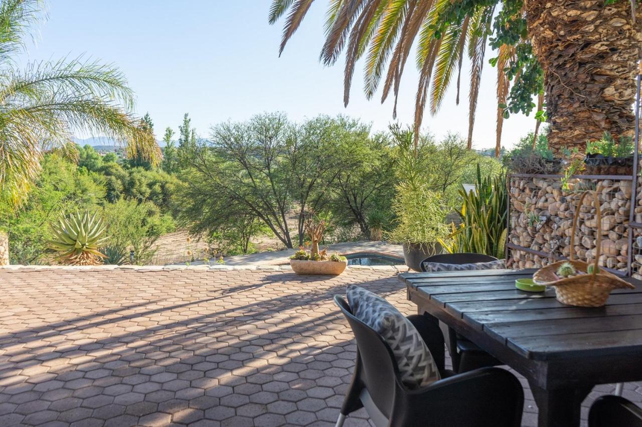 Aloe Manor Hotel Oudtshoorn Bagian luar foto